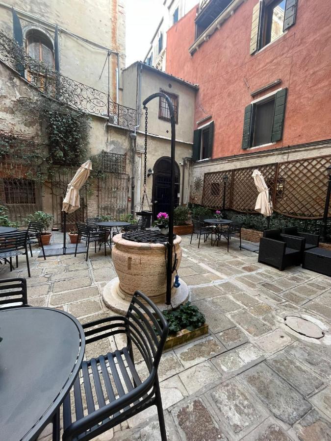 Corte Del Doge Di Rialto Venetië Buitenkant foto